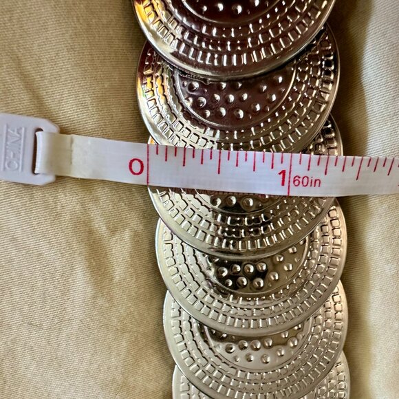 Statement silvertone medallion cinch belt sz S/M - Picture 3 of 8